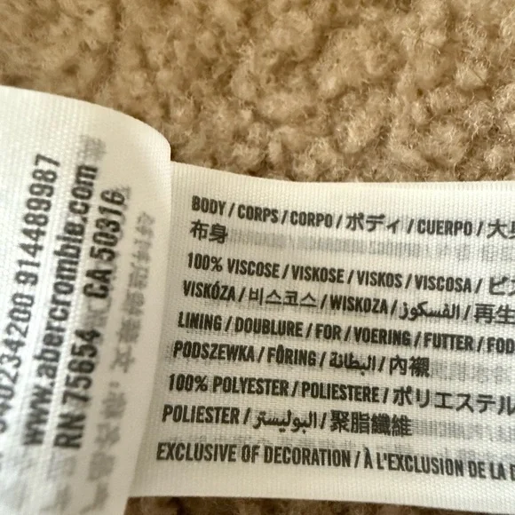 Hollister White Eyelet Puff Sleeve Crop Top - Coquette- size XS - Picture 6 of 8